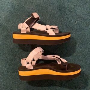 Platform Teva sandals